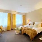 Regiohotel - #panoramablick #wellness #wallbox #grossesabendbuffet イルセンブルク