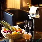 Regiohotel - #panoramablick #wellness #wallbox #grossesabendbuffet ホテル