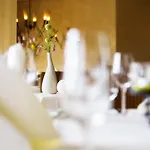 Regiohotel - #panoramablick #wellness #wallbox #grossesabendbuffet イルセンブルク