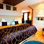 Regiohotel - #panoramablick #wellness #wallbox #grossesabendbuffet ホテル イルセンブルク