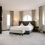 Regiohotel - #panoramablick #wellness #wallbox #grossesabendbuffet ホテル 3*