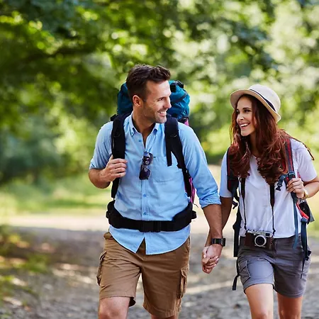 Regiohotel - #panoramablick #wellness #wallbox #grossesabendbuffet