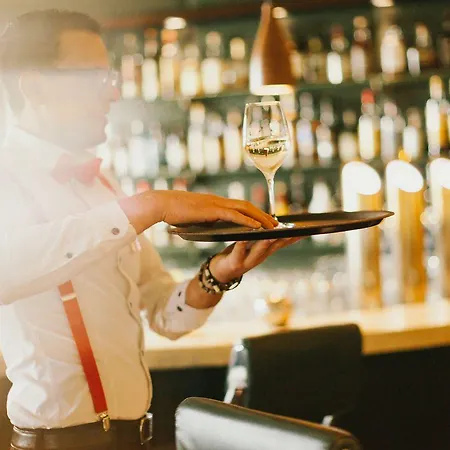 Regiohotel - #panoramablick #wellness #wallbox #grossesabendbuffet 3* السنبرغ