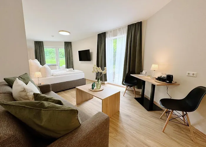 Regiohotel - #panoramablick #wellness #wallbox #grossesabendbuffet