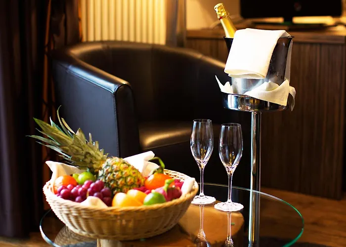 Regiohotel - #panoramablick #wellness #wallbox #grossesabendbuffet Szálloda