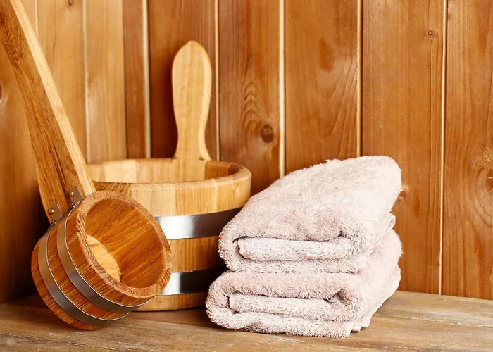 Regiohotel - #panoramablick #wellness #wallbox #grossesabendbuffet Hotell 3*