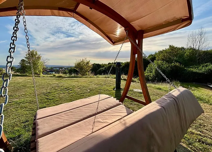 Regiohotel - #panoramablick #wellness #wallbox #grossesabendbuffet Hotell