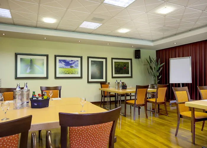 Regiohotel - #panoramablick #wellness #wallbox #grossesabendbuffet Szálloda 3*