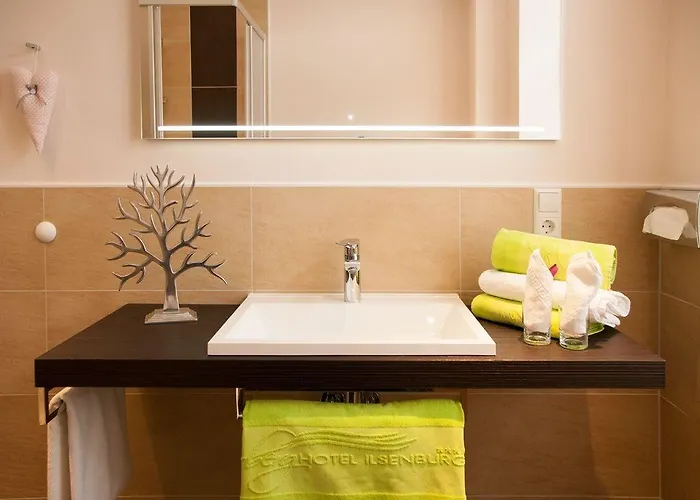 Regiohotel - #panoramablick #wellness #wallbox #grossesabendbuffet Szálloda 3*