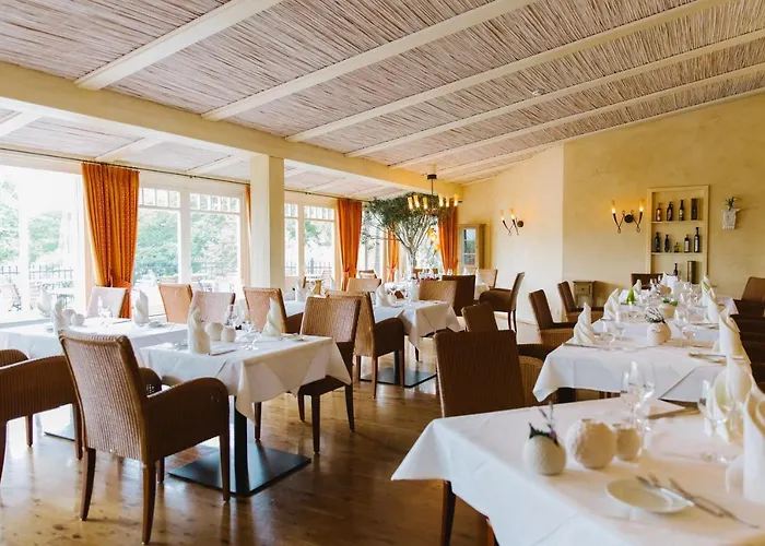 Regiohotel - #panoramablick #wellness #wallbox #grossesabendbuffet Szálloda